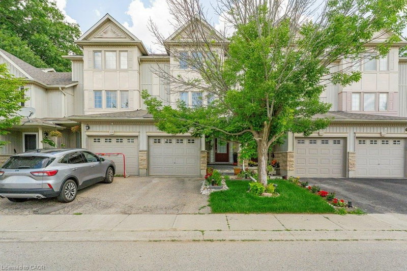 E33 - 110 Activa Avenue