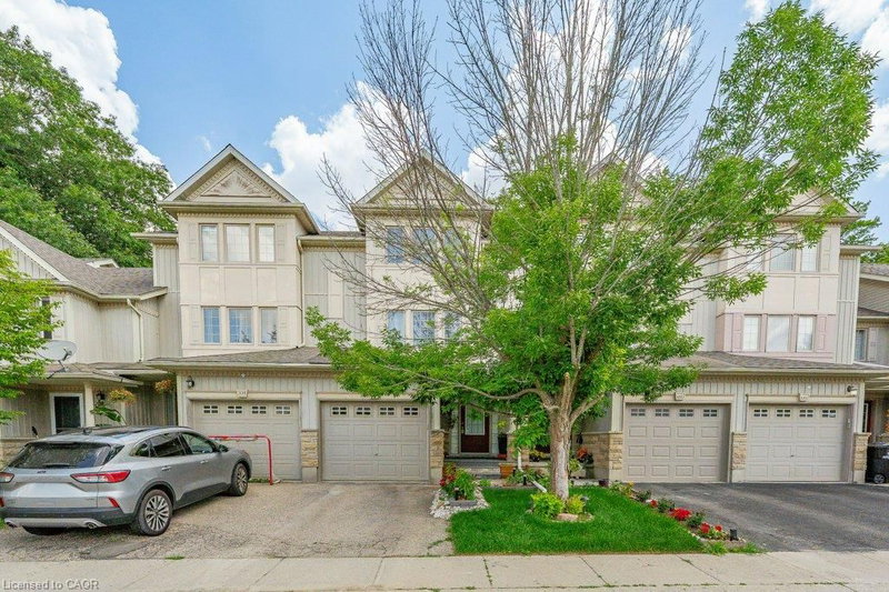 E33 - 110 Activa Avenue