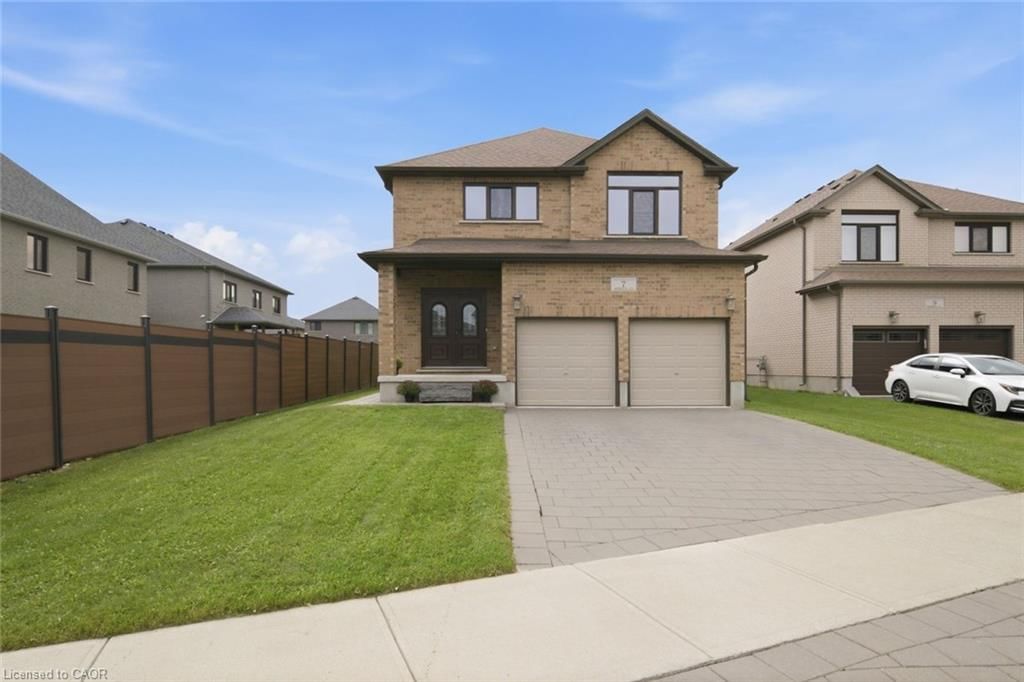 Single Family Residence for sale at 7 Morris Street, Paris, ON, N3L 0E8 - Victoria Park - MLS: 40859336