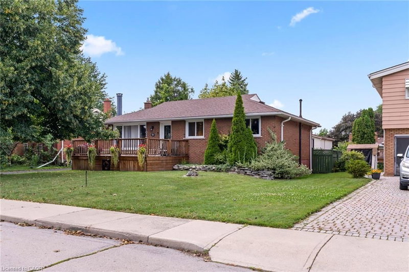 15 Collier Crescent