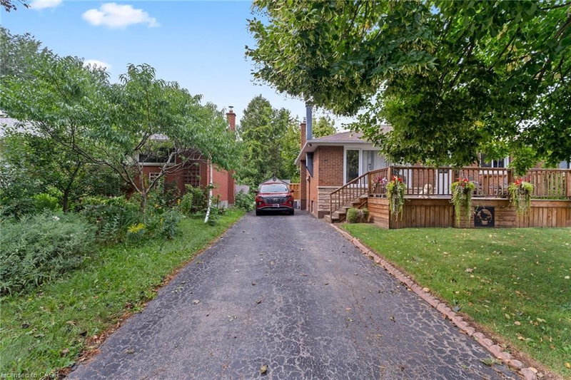 15 Collier Crescent