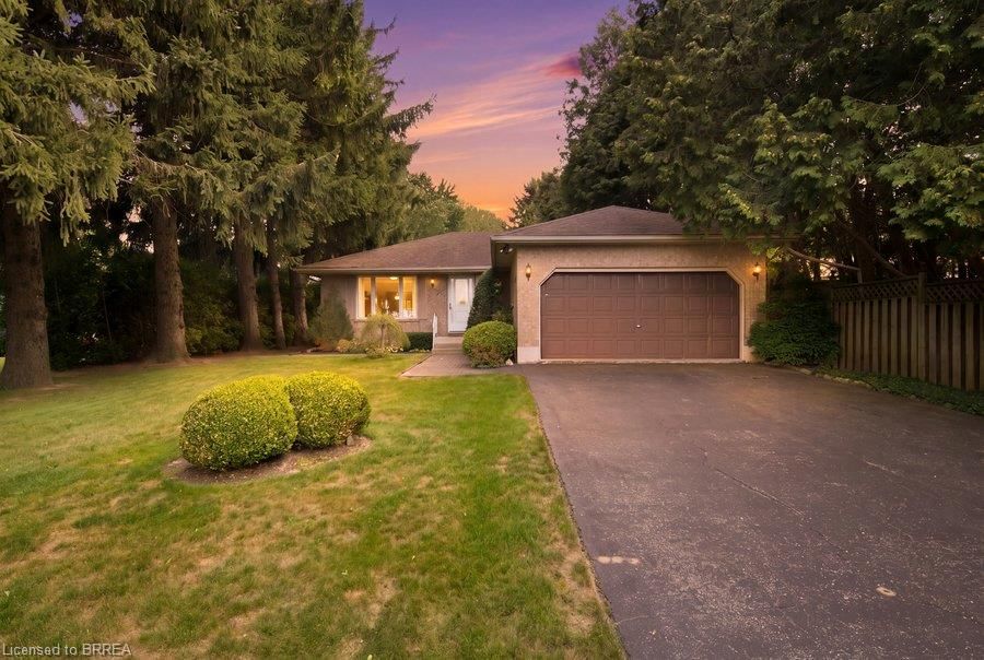 Single Family Residence sold at 70 Thirteenth Street, Simcoe, ON, N3Y 4K3 - Town of Simcoe - MLS: 40859350