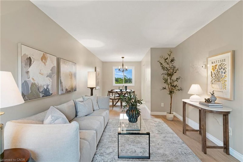 23 - 25 Upper Canada Drive
