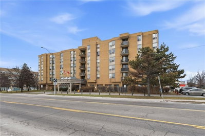 303 - 18 Mall Road