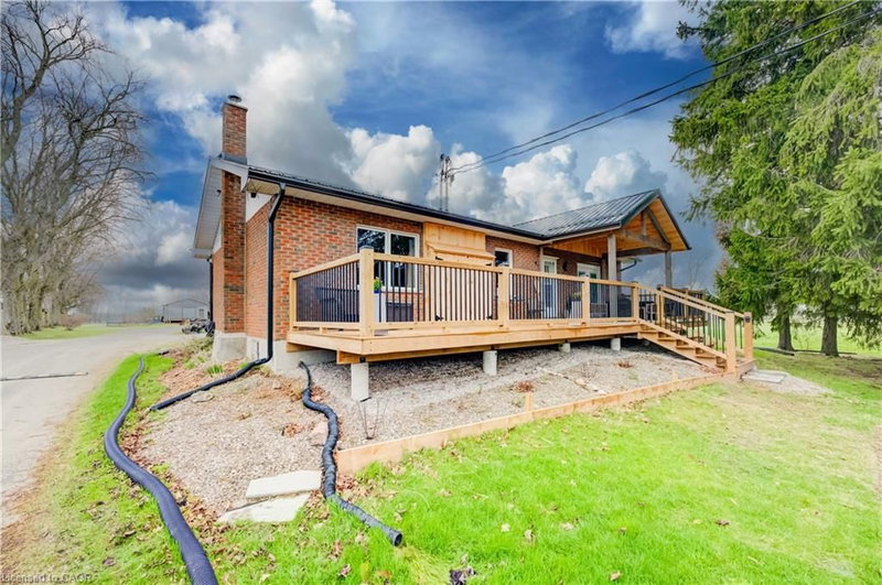 1372 Conc 8 Townsend photo 4
