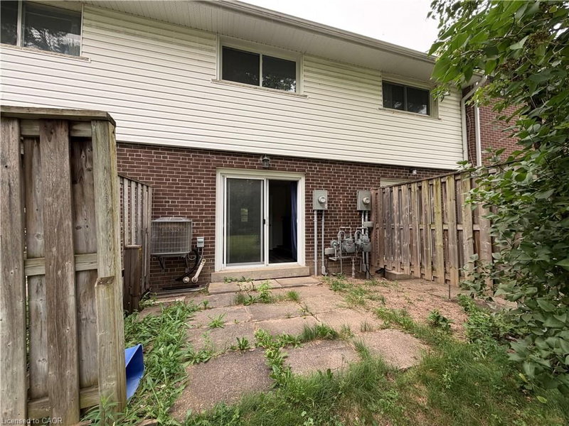 276 Westcourt Place
