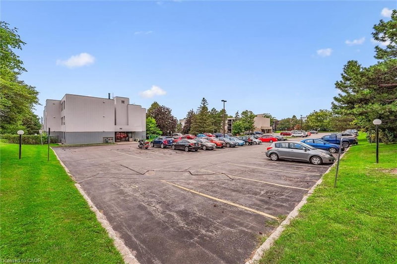 407 - 65 Silvercreek Parkway N