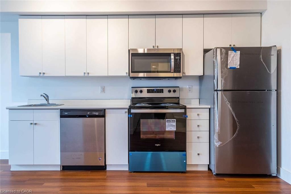 712 - 1 Wellington Street 4