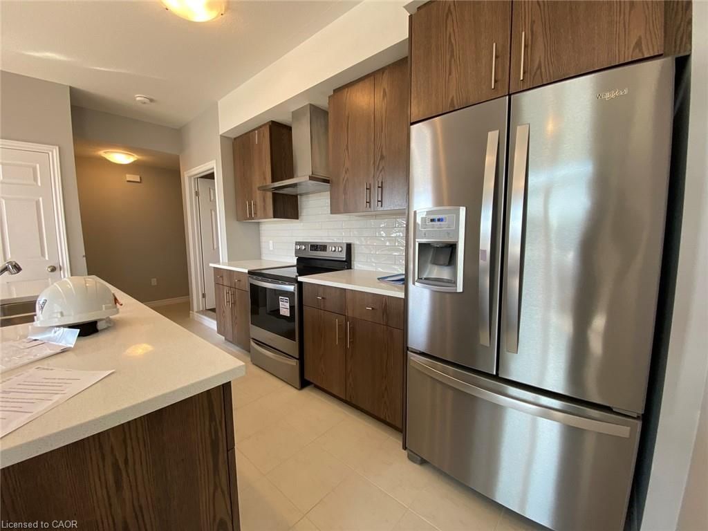 Row/Townhouse for lease at 152 Oat Lane, Kitchener, ON, N2R 1R7 - Fairview/Kingsdale - MLS: 40859510