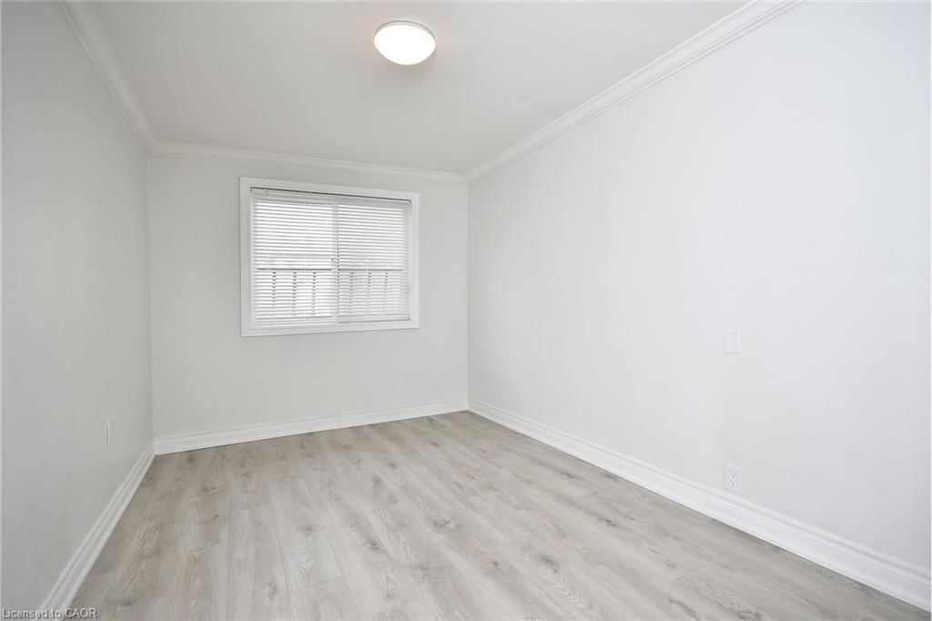 Main - 47 Emerald Street N, Hamilton 5