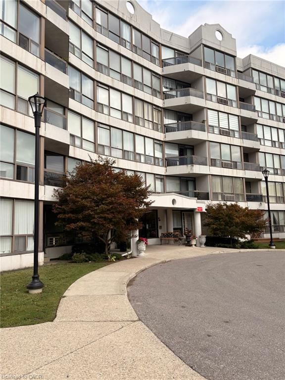 509 - 107 Bagot Street