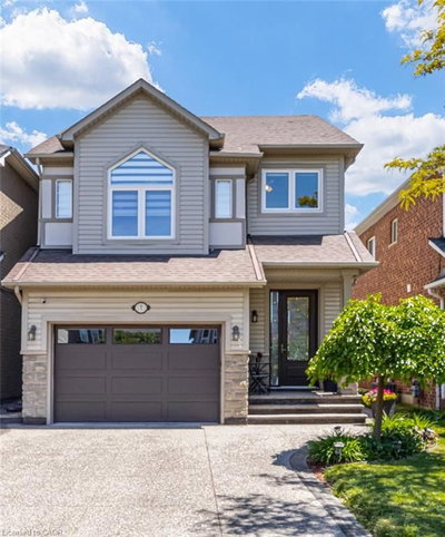7 Bramoak Crescent