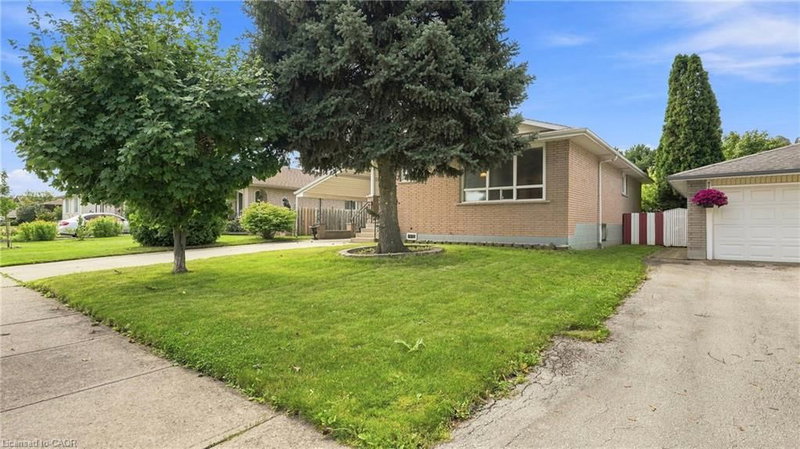 18 Glen Castle Drive