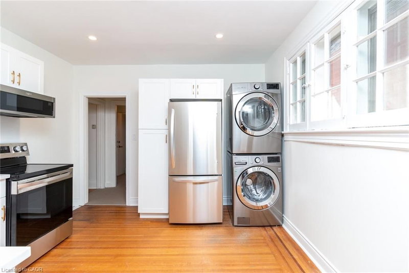 2 - 326 Locke Street S