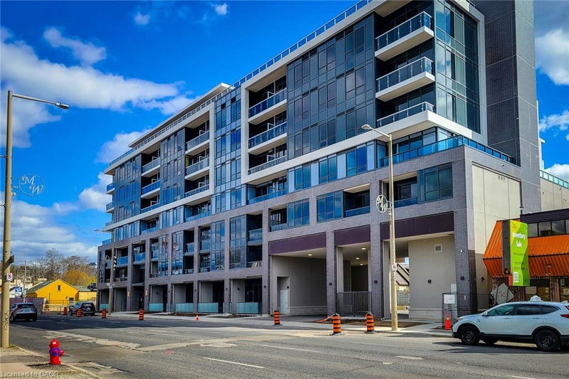 420 - 415 Main Street W