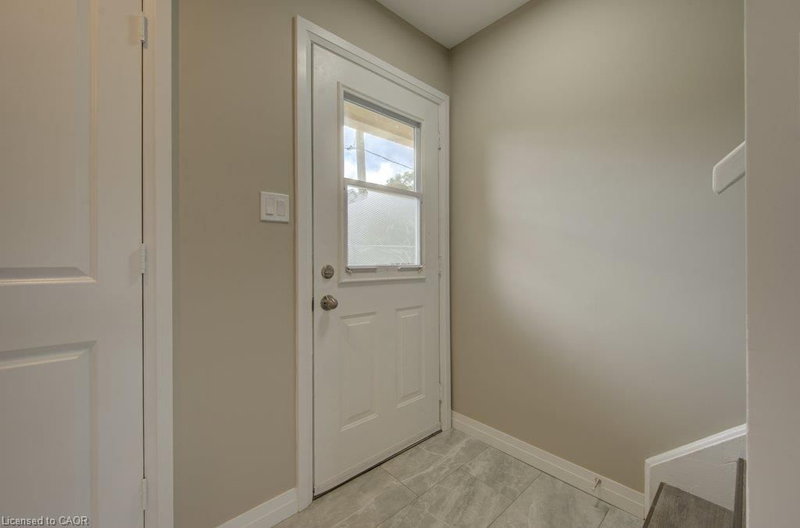 2 Gilholm Avenue
