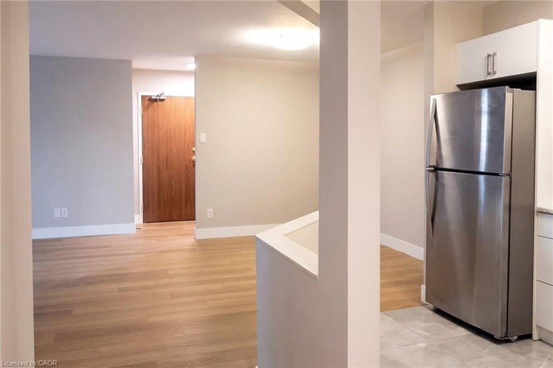 22 - 3085 Kingsway Drive