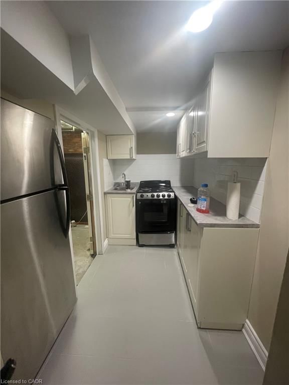 2 LOWER - 73 Barnesdale Boulevard