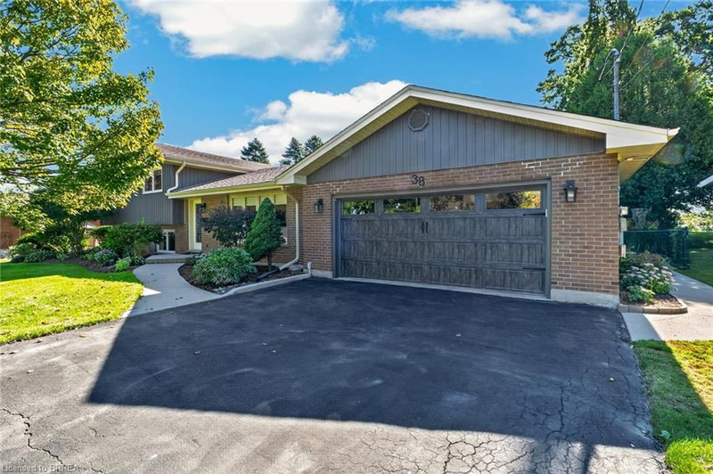 38 Davern Road