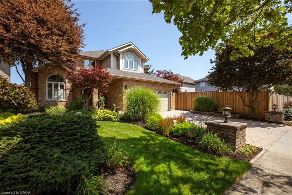 Single Family Residence for sale at 4 Lido Drive, Stoney Creek, ON, L8E 5E5 - Community Beach/Fifty Point - MLS: 40859720