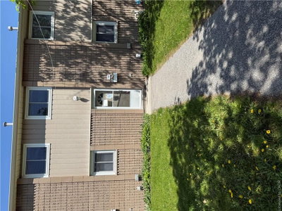 30 - 25 Upper Canada Drive