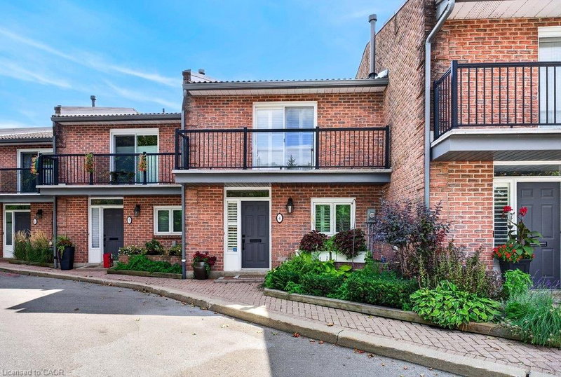 4 - 2136 Old Lakeshore Road