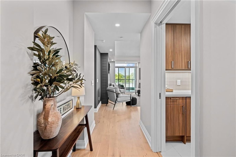 409 - 11 Bronte Road