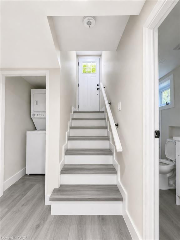 LOWER - 264 Thayer Avenue