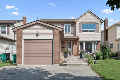 54 Royal Orchard Place