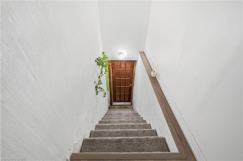 Lower - 208 North Shore Boulevard W
