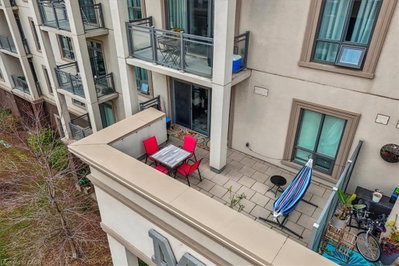 301 - 2490 Old Bronte Road