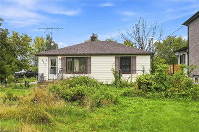 663 Ridge Road W