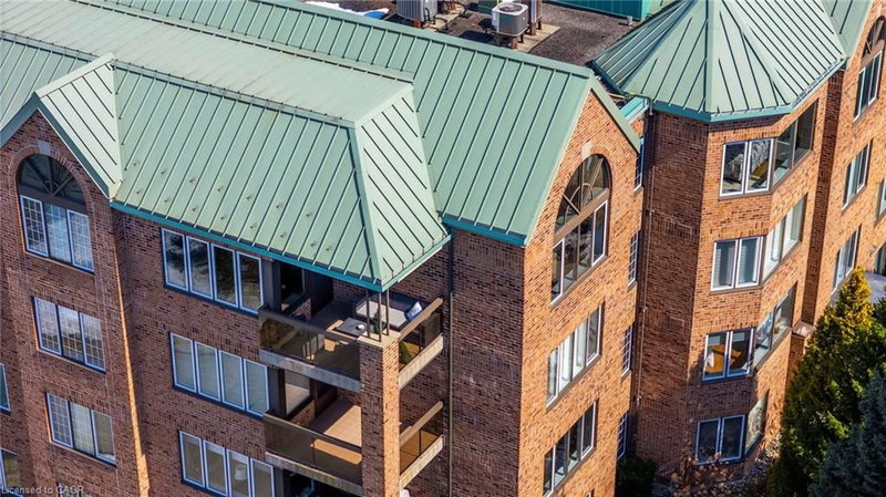 401 - 30 Front Street