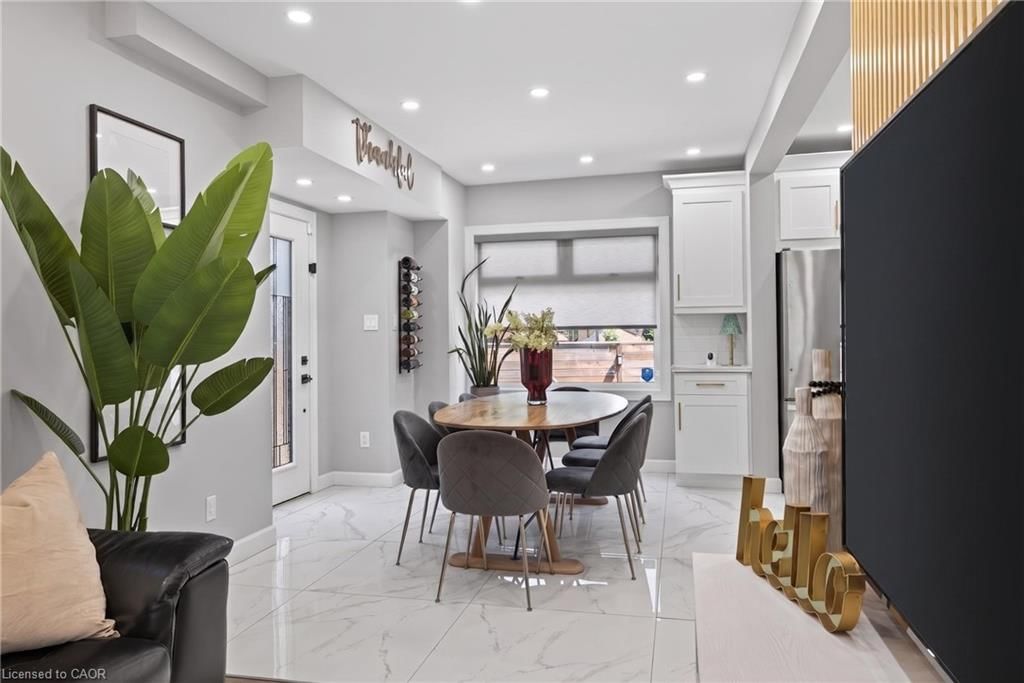 Single Family Residence for sale at 273 Stinson Crescent, Hamilton, ON, L8N 1T6 - Stinson - MLS: 40860153