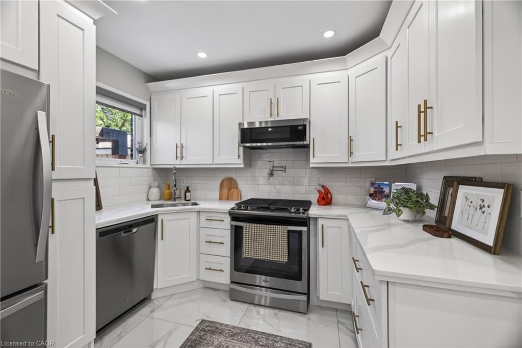 Single Family Residence for sale at 273 Stinson Crescent, Hamilton, ON, L8N 1T6 - Stinson - MLS: 40860153