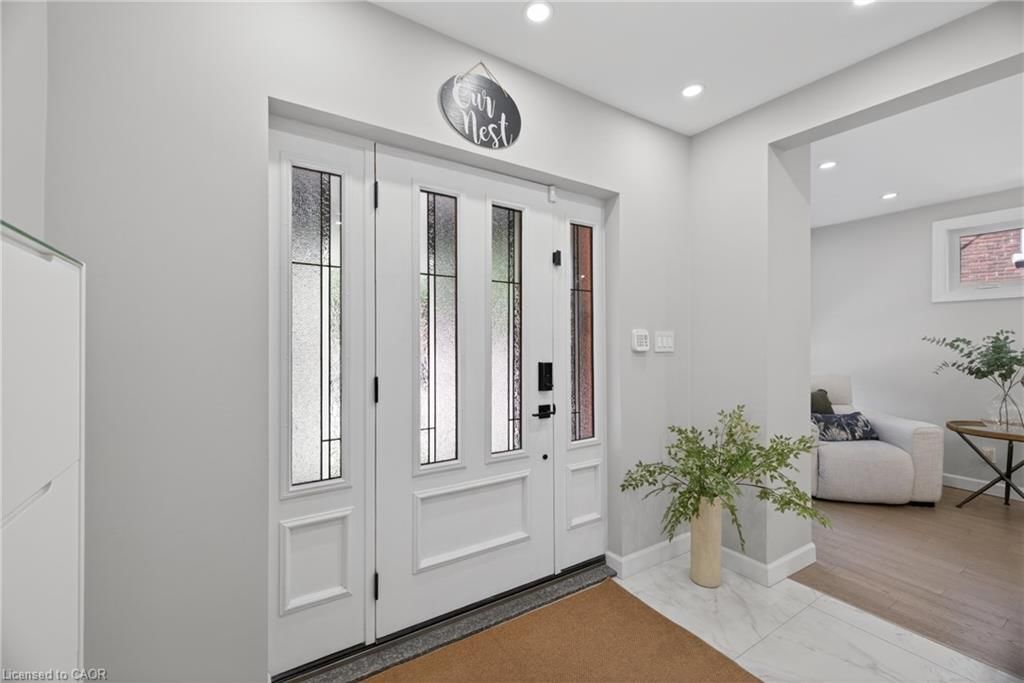 Single Family Residence for sale at 273 Stinson Crescent, Hamilton, ON, L8N 1T6 - Stinson - MLS: 40860153