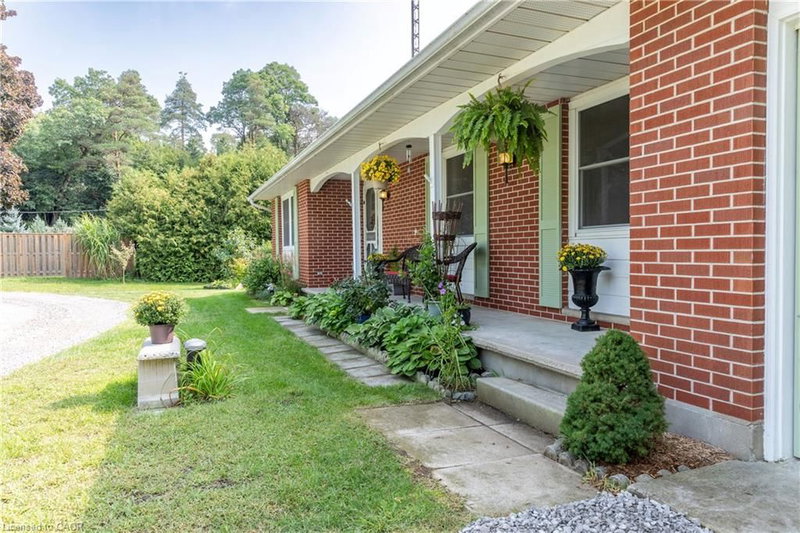 1064 Vittoria Road