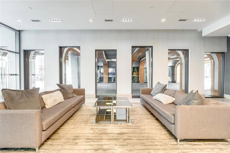 Lph32 - 525 Adelaide Street