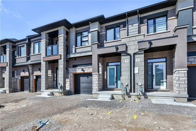 9 Wakeling Drive