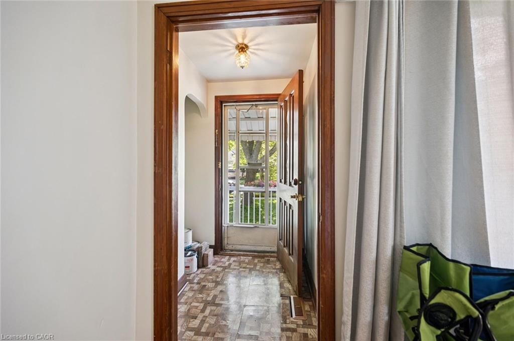 334 Blucher Boulevard, Kitchener, view 5