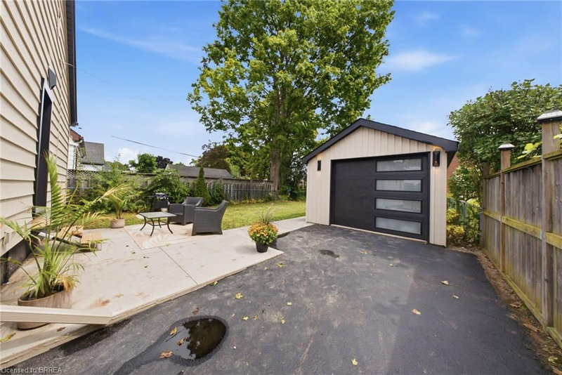 77 Abigail Avenue