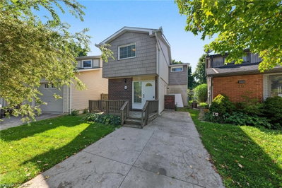46 Olympic Crescent
