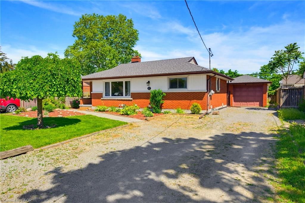 Single Family Residence for sale at 17 Broadmore Avenue, St. Catharines, ON, L2M 6A4 - Carlton/Bunting - MLS: 40860331
