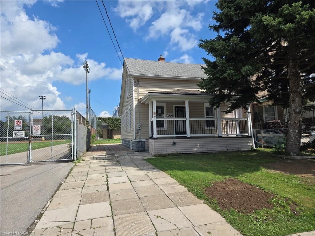 Single Family Residence for sale at 144 Burgar Street, Welland, ON, L3B 2S8 - Welland Downtown - MLS: 40860334