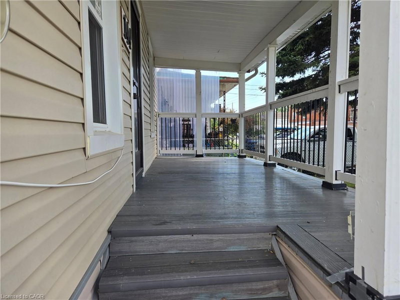 144 Burgar Street photo 5