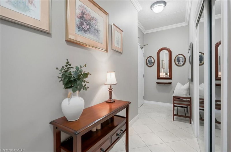 2085 Amherst Heights Drive photo 4