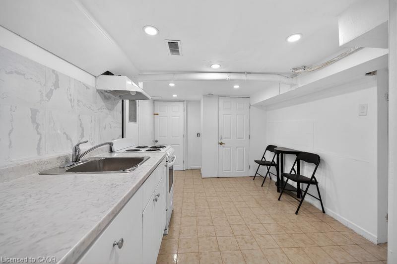 44 Aldridge Street photo 5