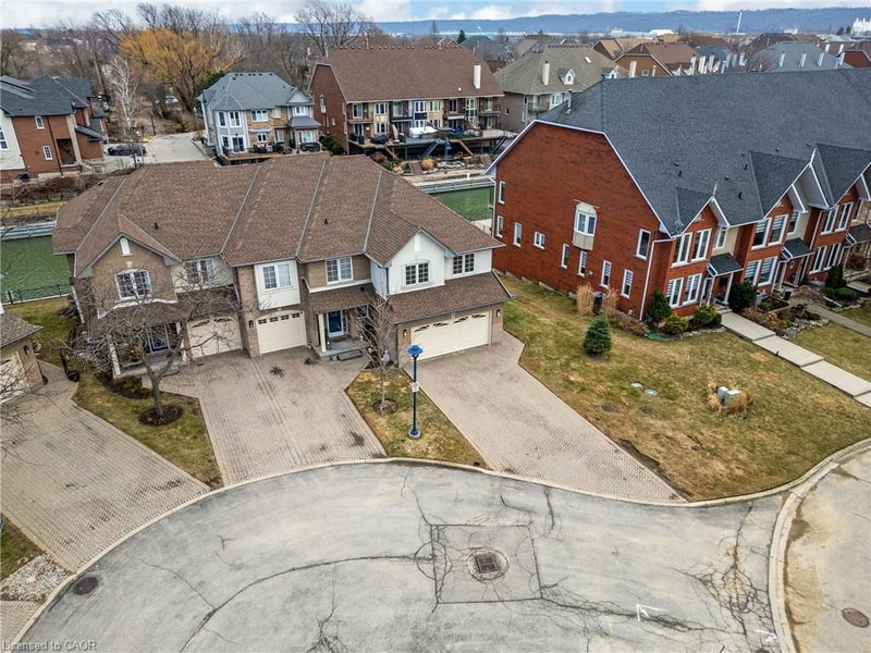 85 Edgewater Drive photo 4