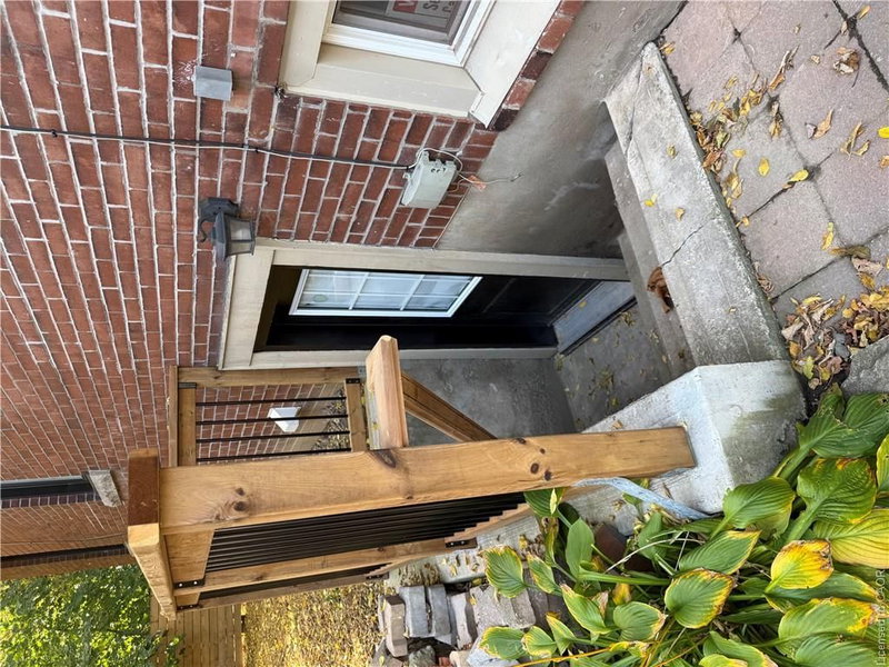 Lower - 17 Inverness Avenue W