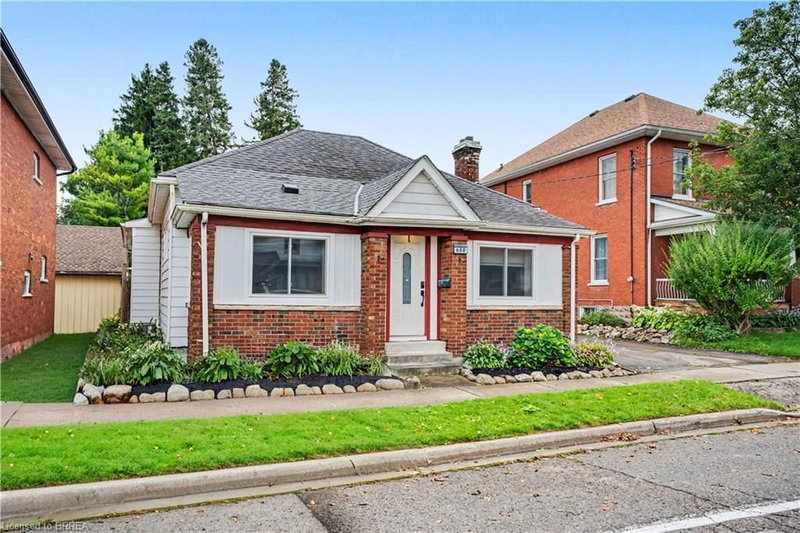 600 Peel Street